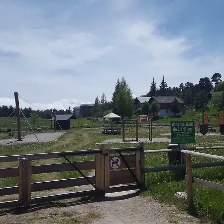Apart. T2 A Pyrennees 2000 Au Pied Pistes - 1 Apartment *